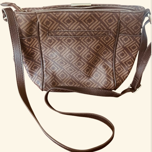 Liz Claiborne Brown Quilted Shoulder Bag - Picture 2 of 8